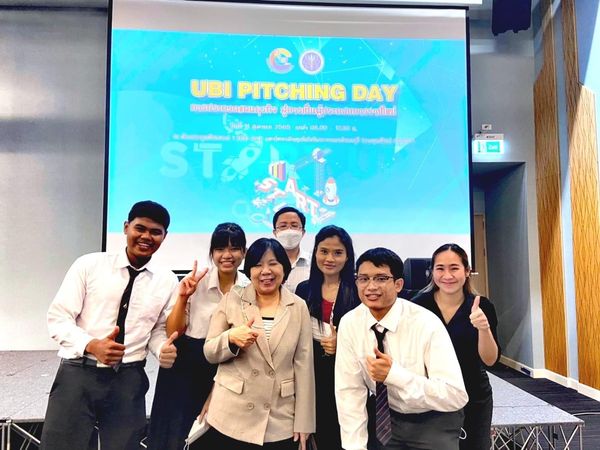 อาจารย์คณะวิศวกรรมศาสตร์ ร่วมกับ ศูนย์บ่มเพาะอุตสาหกรรมสร้างสรรค์​ มหาวิทยาลัยเทคโนโลยีราชมงคลรัตนโกสินทร์​ ได้​นำนักศึกษา​เข้าร่วมโครงการประกวดแผนธุรกิจ UBI Pitching Day.​ ณ​ มหาวิทยาลัยเทคโนโลยีพระจอมเกล้าธนบุรี​ วิทยาเขตบางขุนเทียน