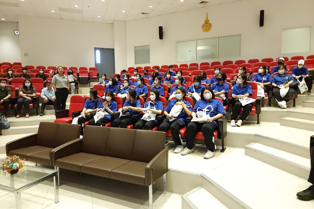 คณะวิศวกรรมศาสตร์ ยินดีต้อนรับคุณครูและนักเรียน จากโรงเรียนสตรีสมุทรปราการ
