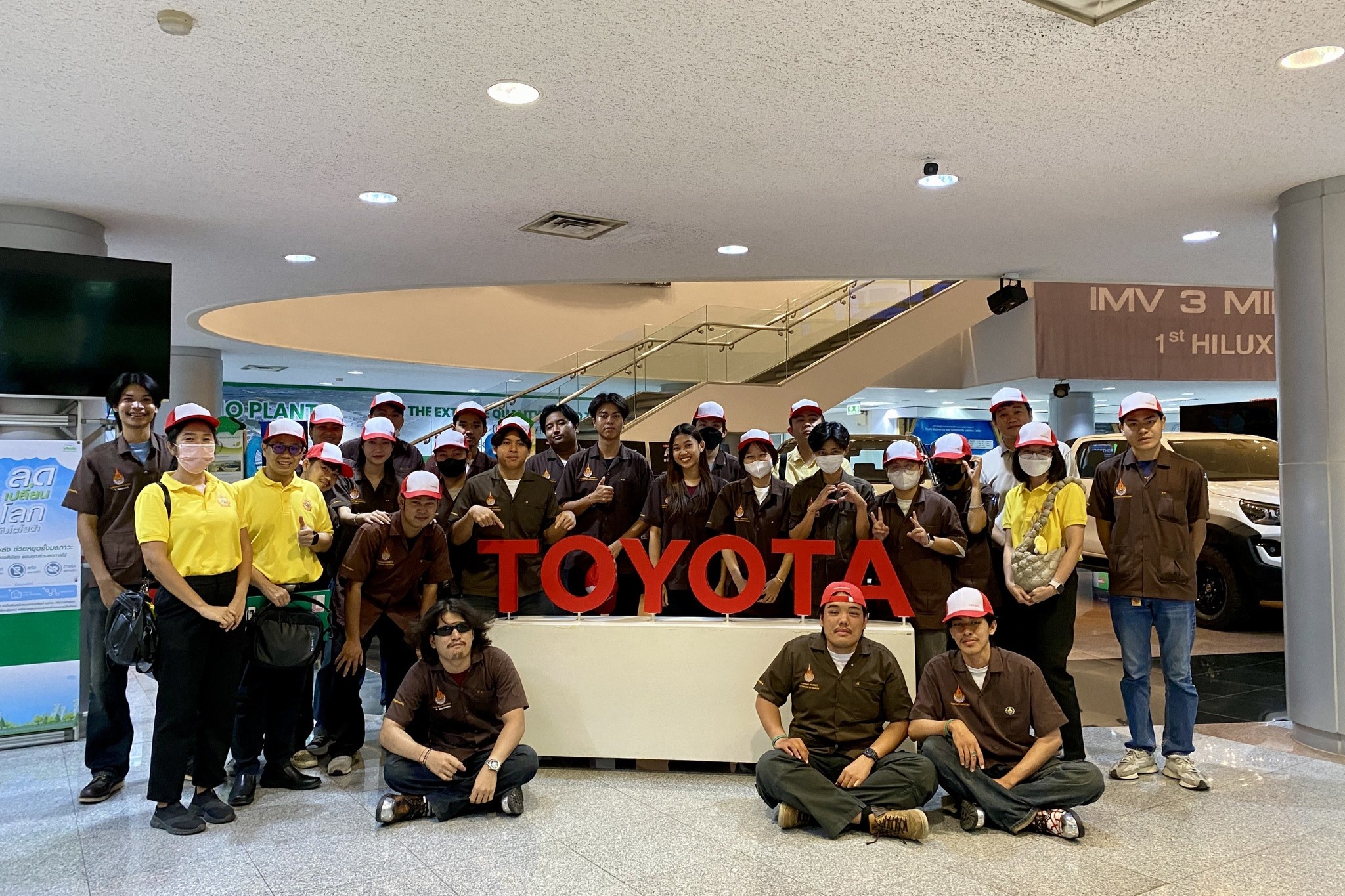 สาขาวิชาวิศวกรรมอุตสาหการ นำนักศึกษาศึกษาดูงาน ณ บริษัท โตโยต้า มอเตอร์ ประเทศไทย จำกัด