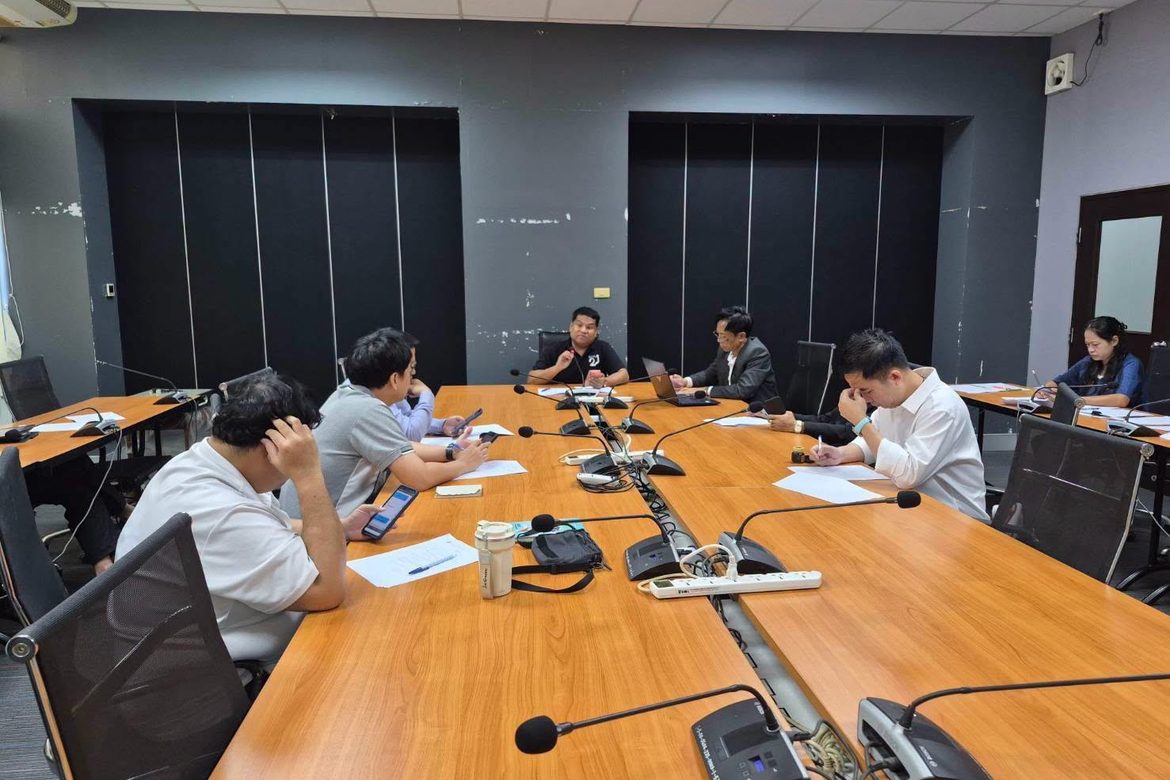 คณะวิศวกรรมศาสตร์ จัดประชุม การเตรียมความพร้อมงานพิธีพระราชทานปริญญาบัตรมหาวิทยาลัยเทคโนโลยีราชมงคลรัตนโกสินทร์ ครั้งที่ 40 ประจำปีการศึกษา 2568